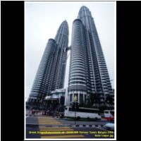 12433 200 Petronas Towers Malaysia 2006 Kuala Lumpur.jpg